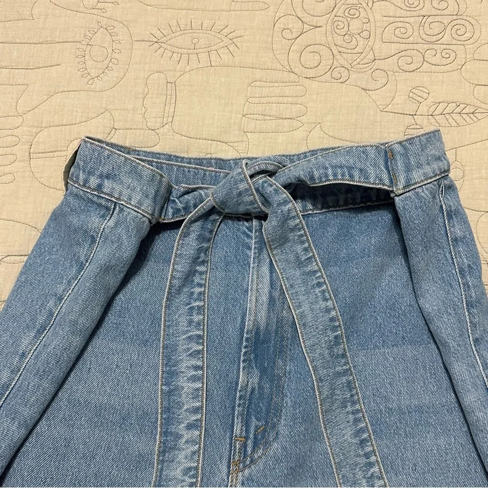 NWOT MOTHER Snacks High Waisted Tie Front Funnel Sneak Jeans 26 All You Can Eat - Picture 6 of 10
